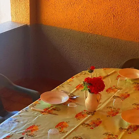 Locazione Turistica Casa Miceli Apartment *